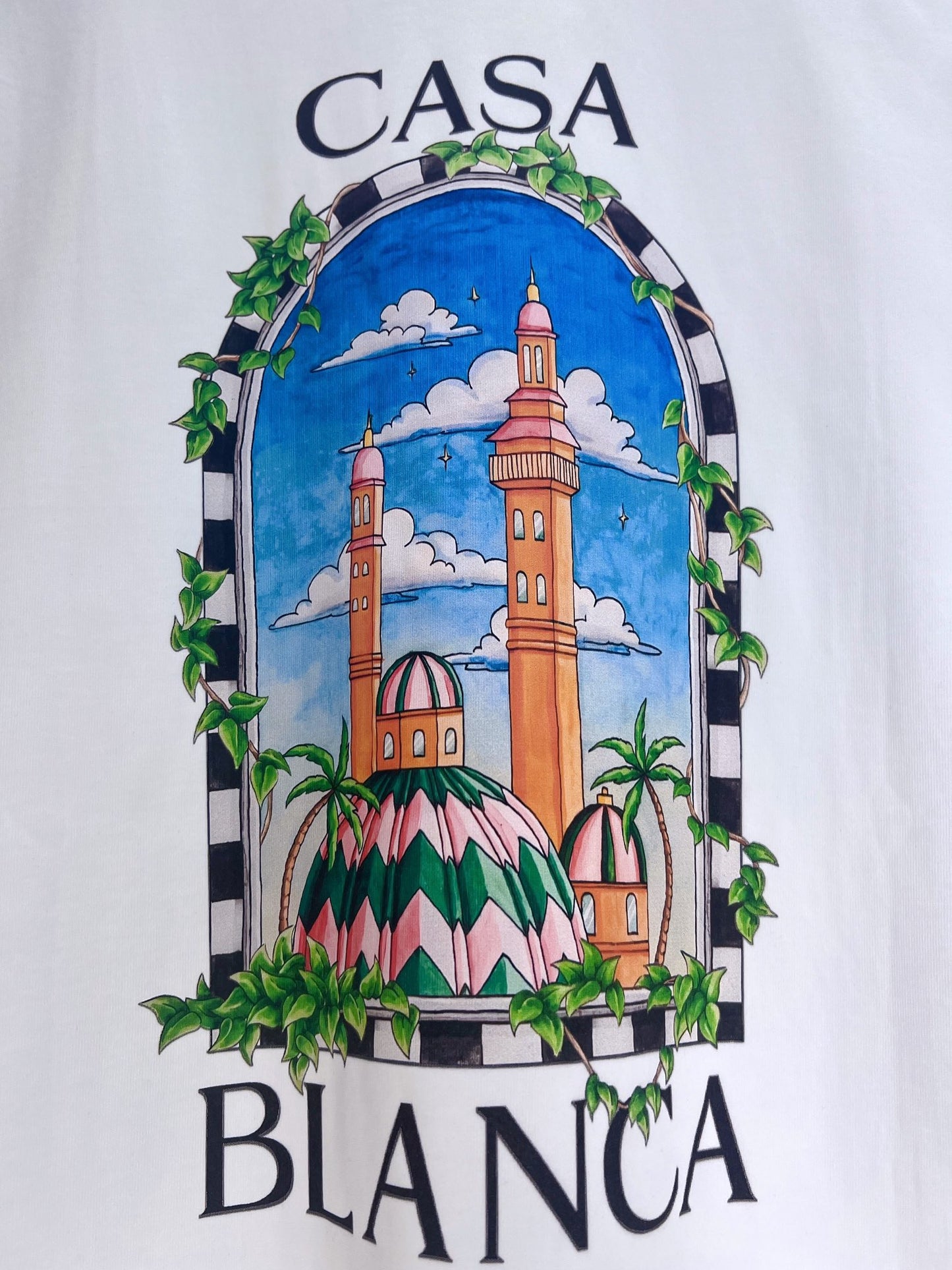 White T-shirt - Size XL - FashionHype.xyz