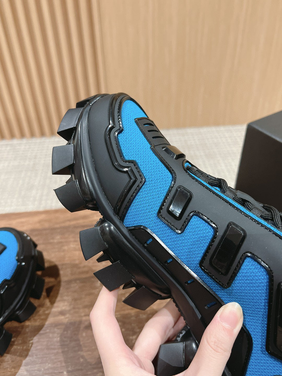 Weiß-Grüne Schuhe