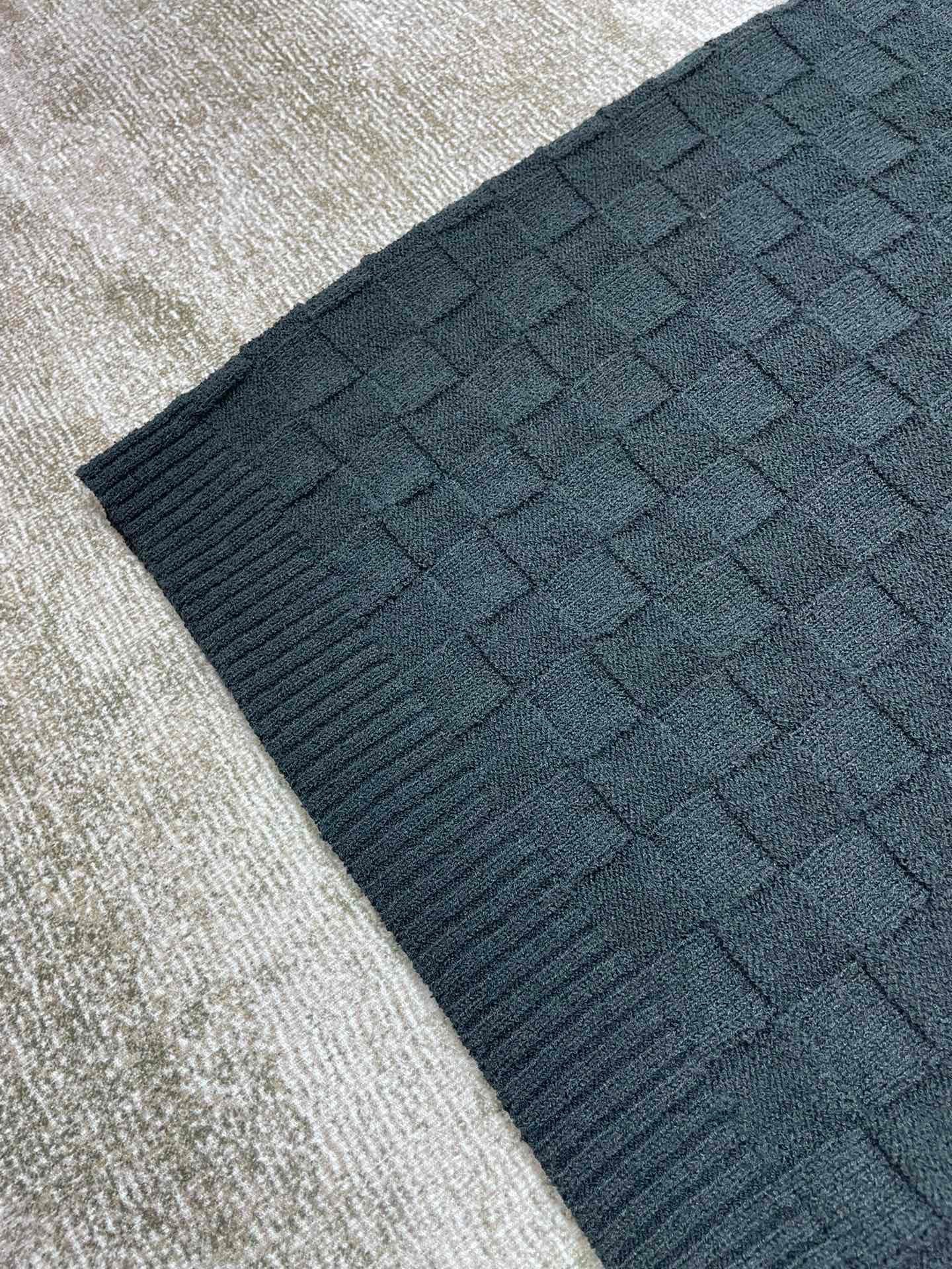 Black and White Polo - Size XL - FashionHype.xyz