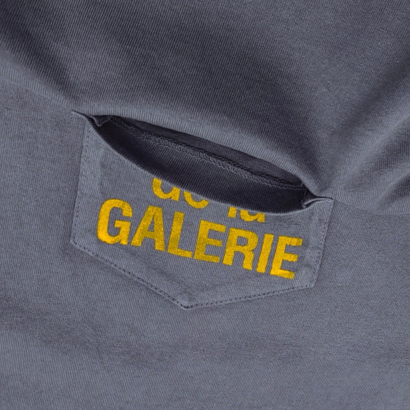 Blaues Sweatshirt