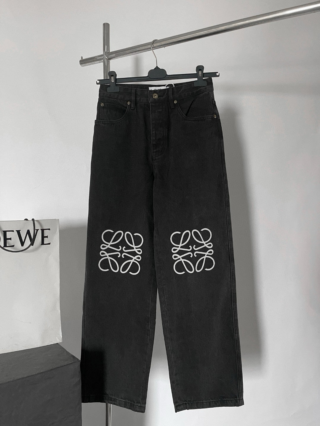 Black Pant - FashionHype.xyz