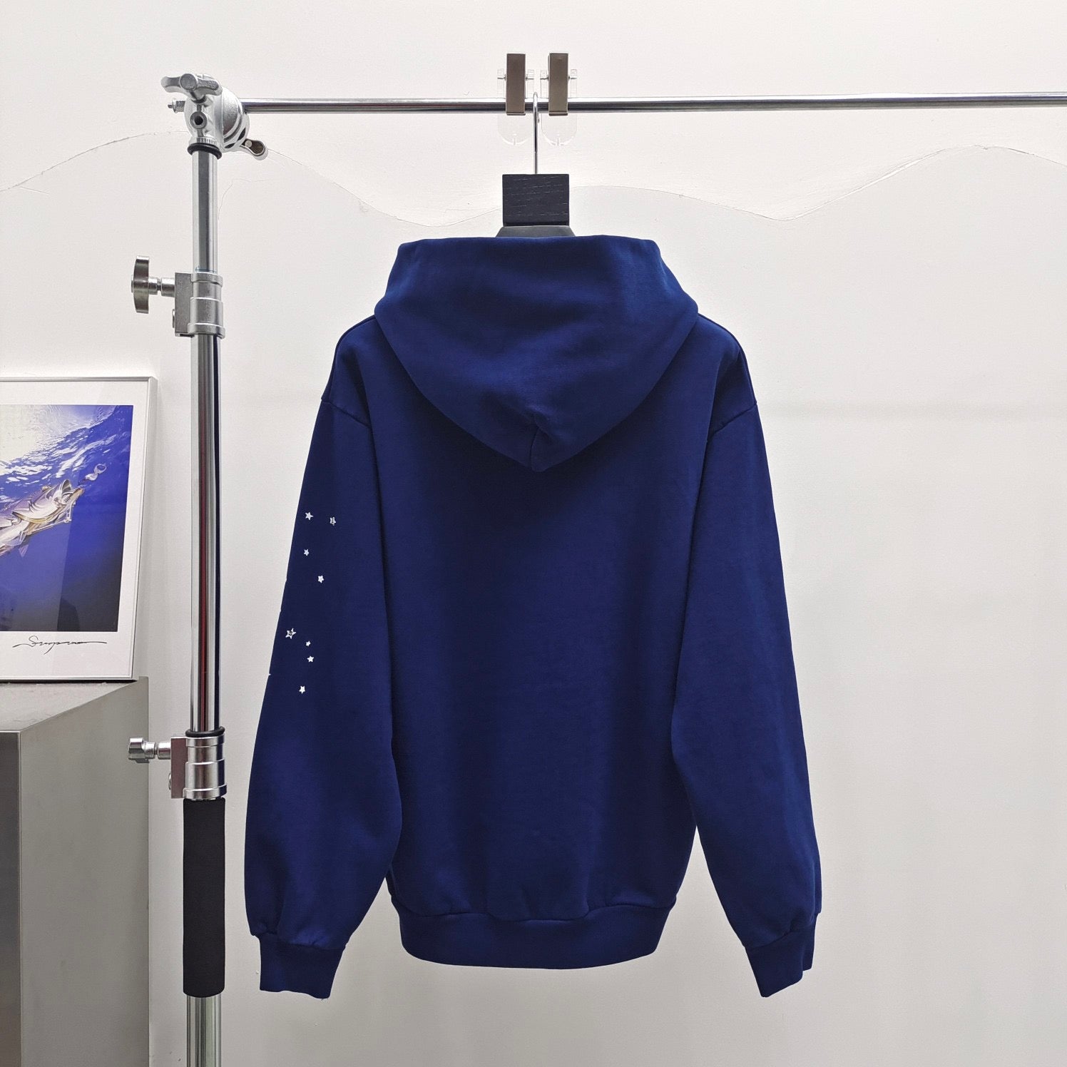 Blauer Hoodie