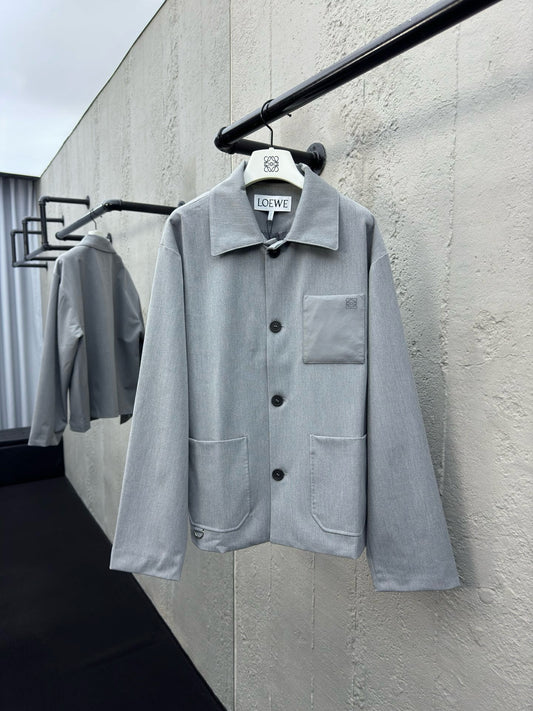 سترة زرقاء فاتحة