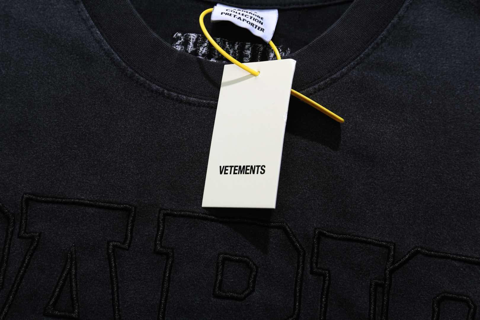Black T-Shirt - FashionHype.xyz