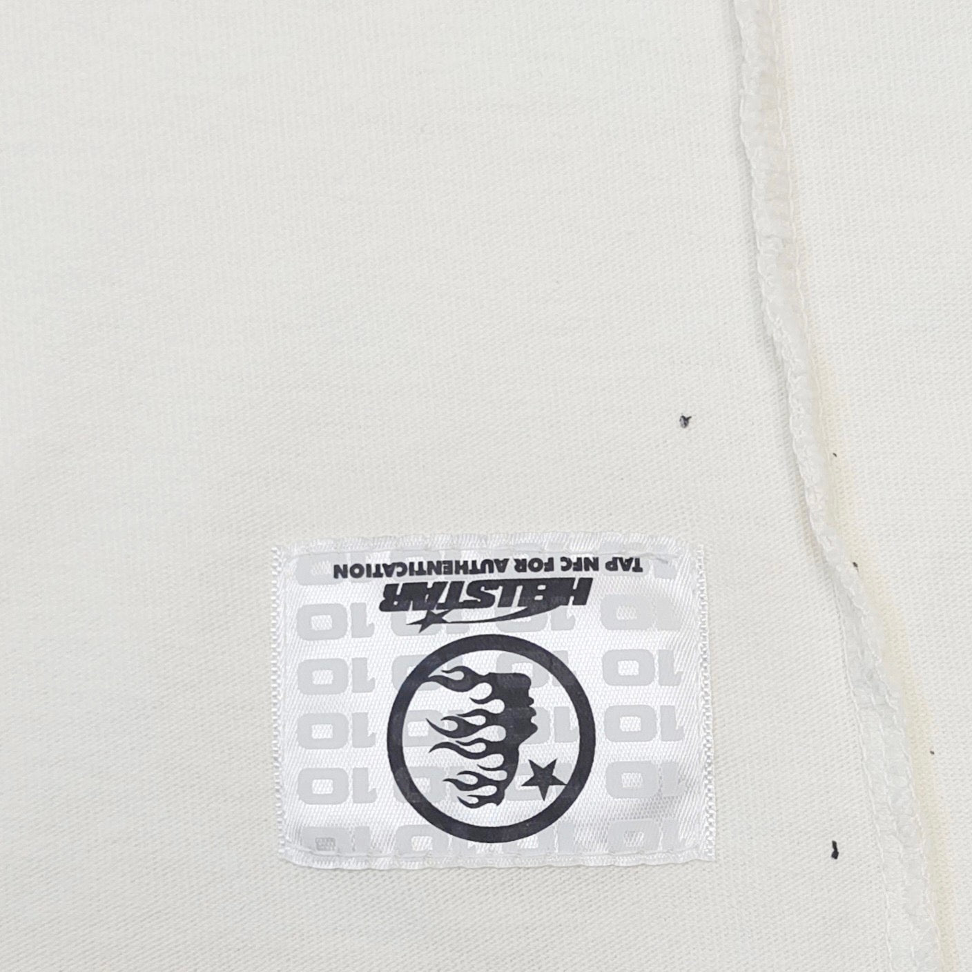 weißes T-Shirt