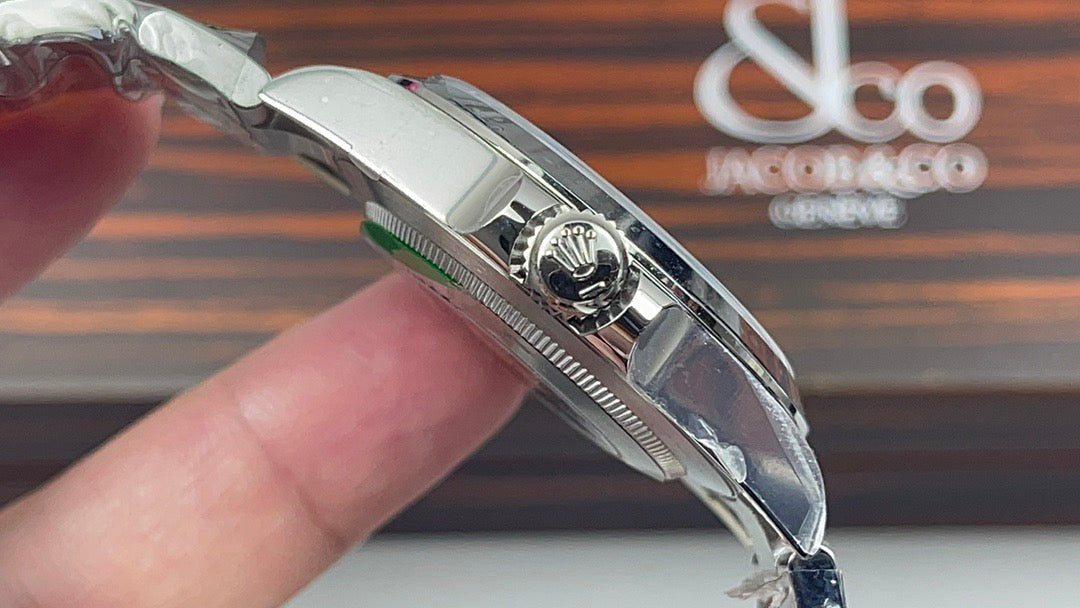 Weiße Uhr