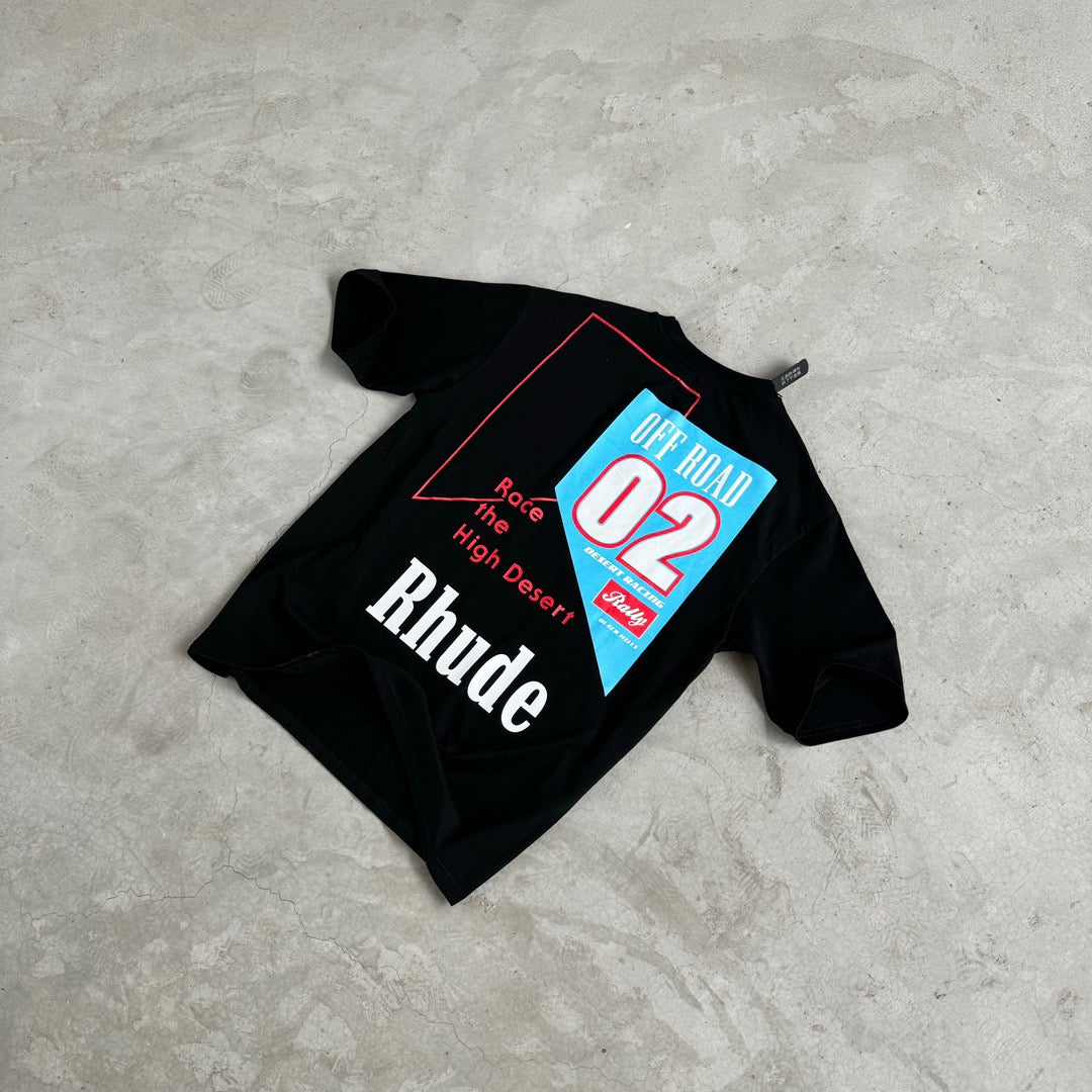 Schwarz-weißes T-Shirt