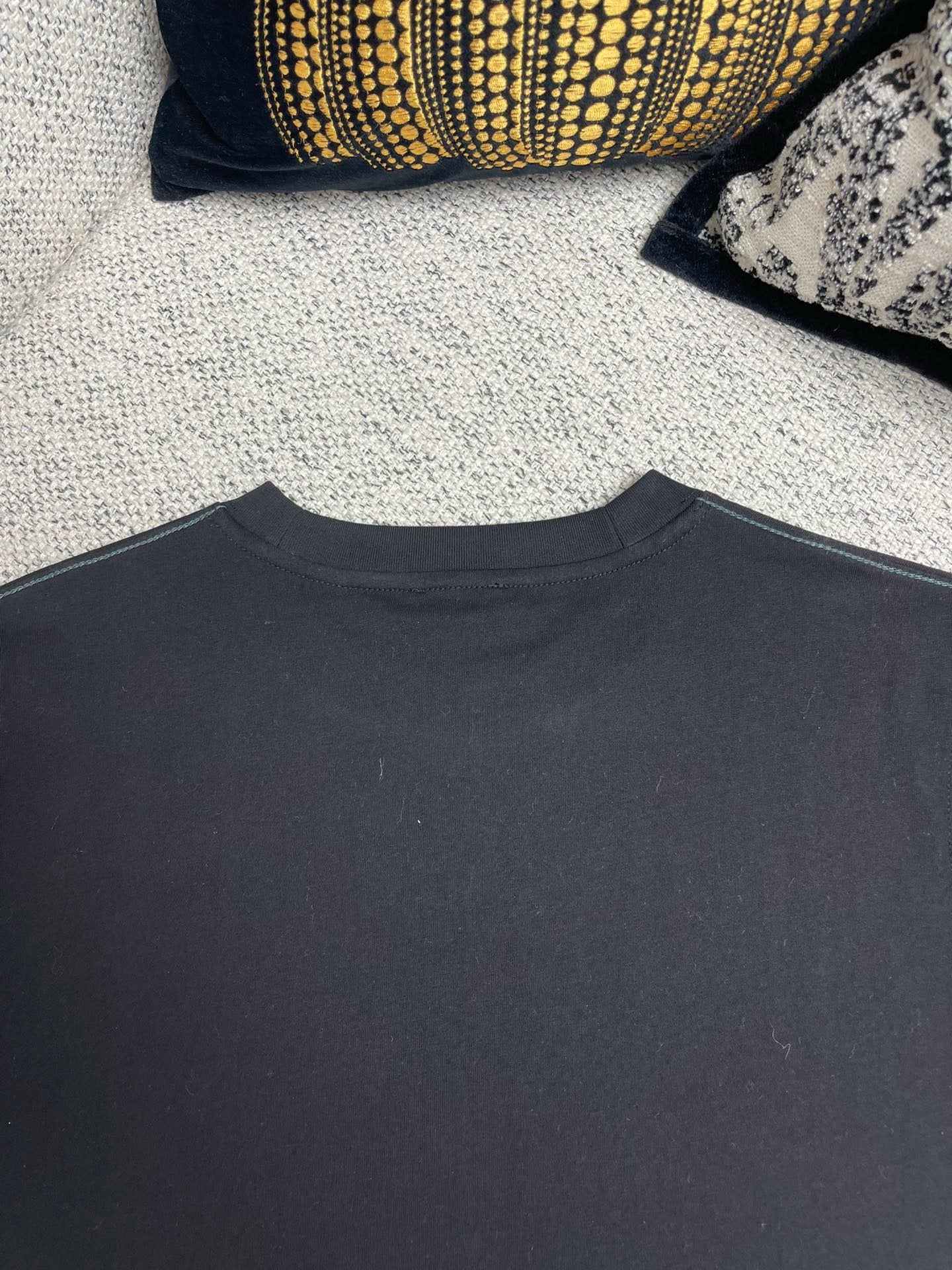 Mehrfarbiges T-Shirt