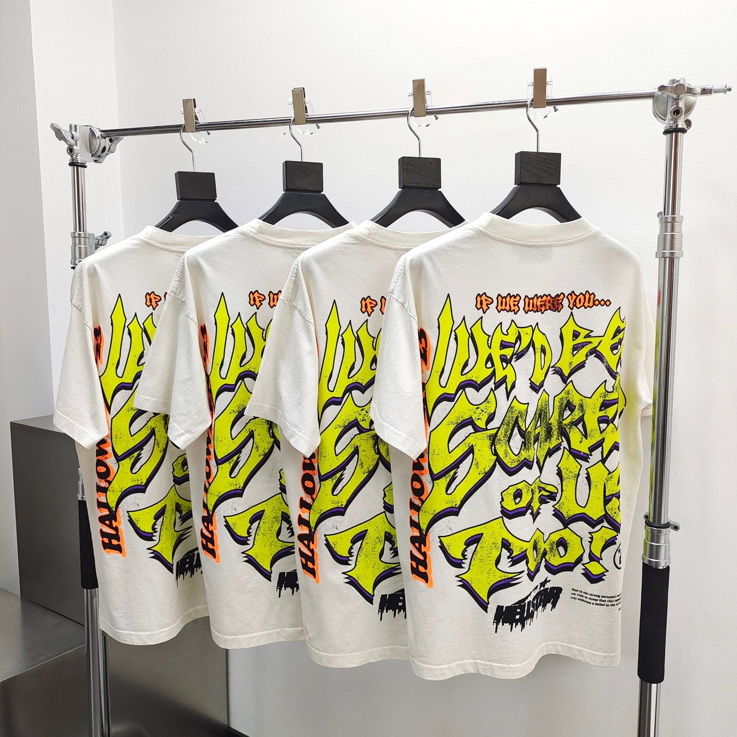 weißes T-Shirt
