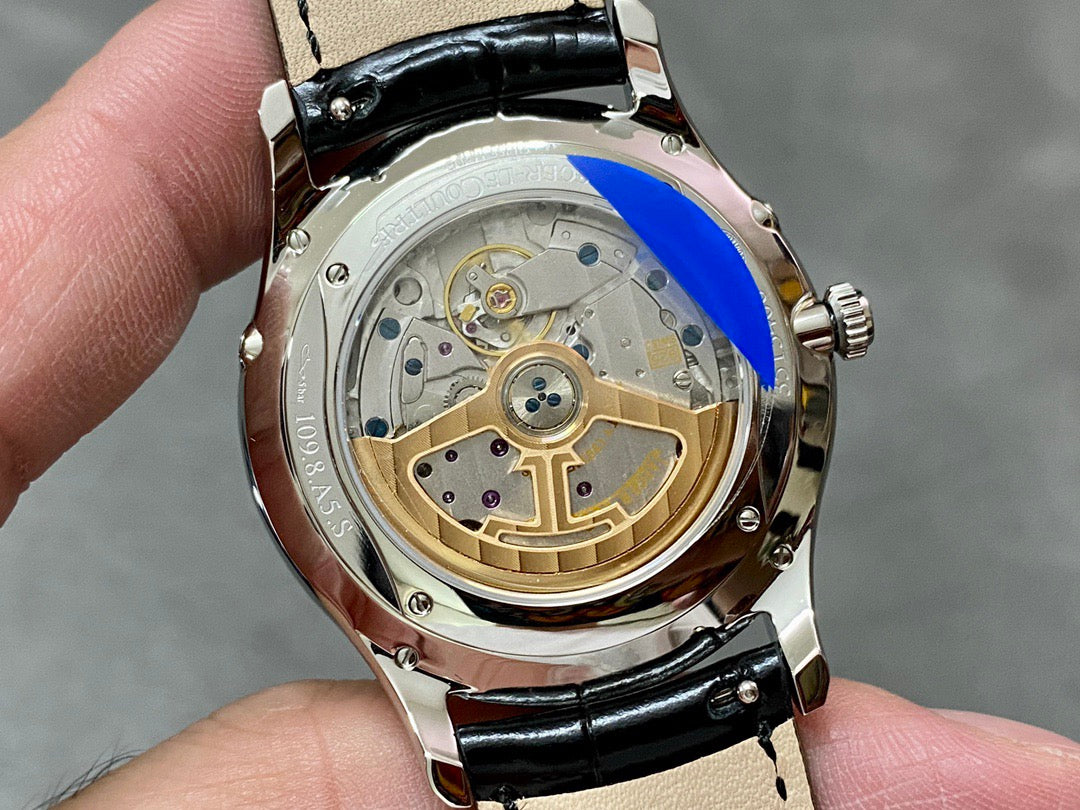 Schwarze Uhr