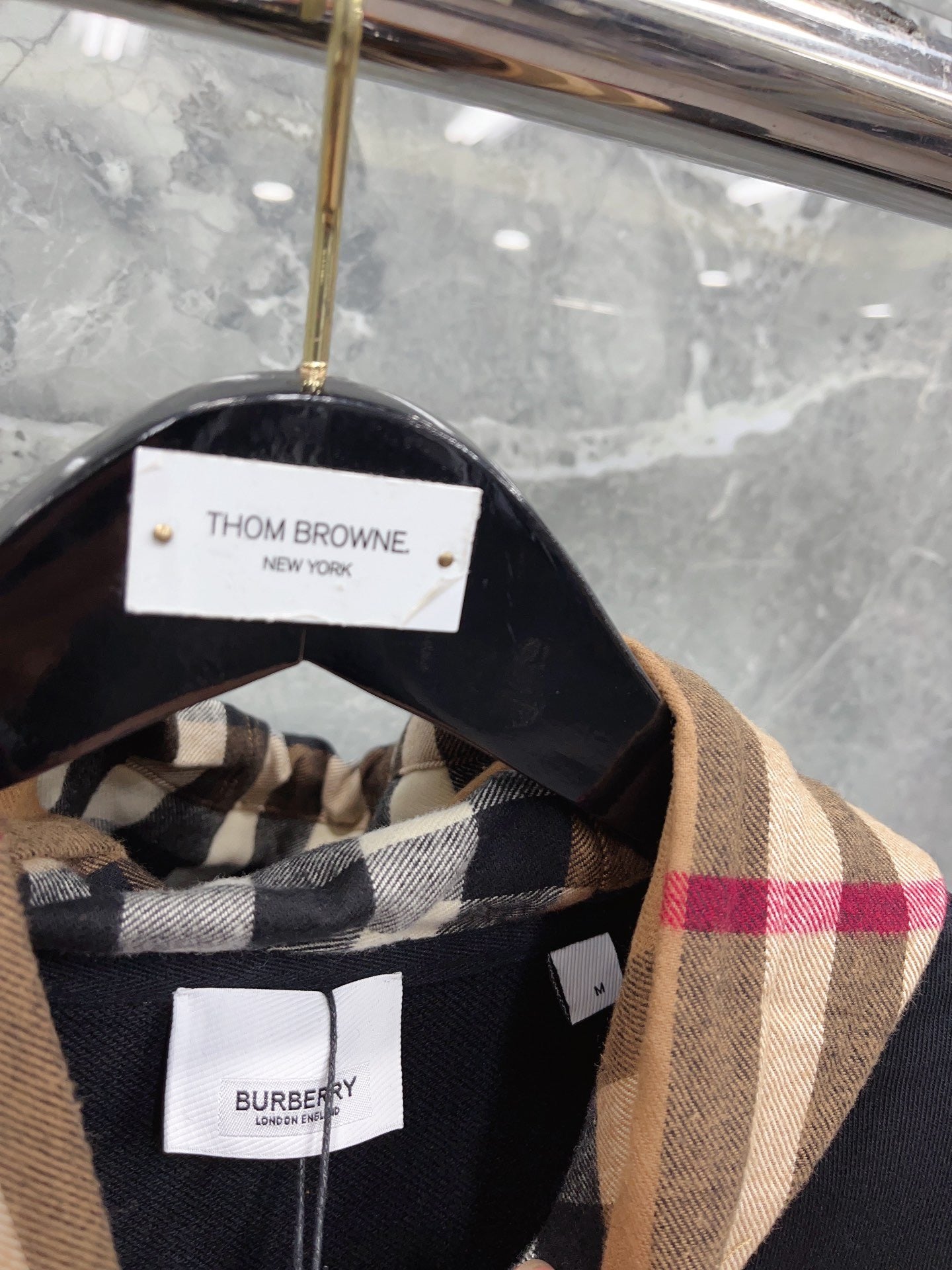 هودي أسود، أزرق غامق، رمادي وكاكي