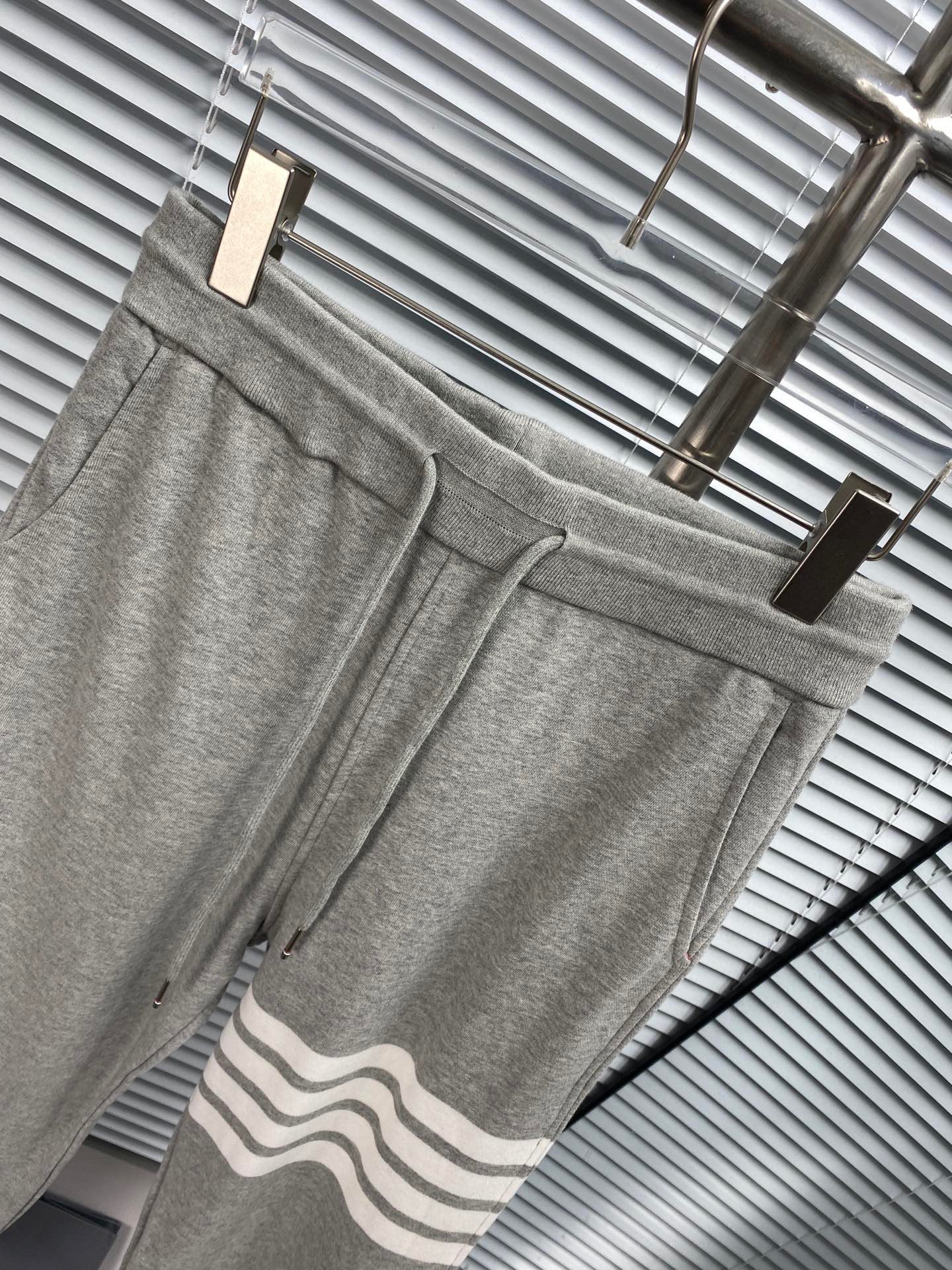 Mehrfarbige Hose