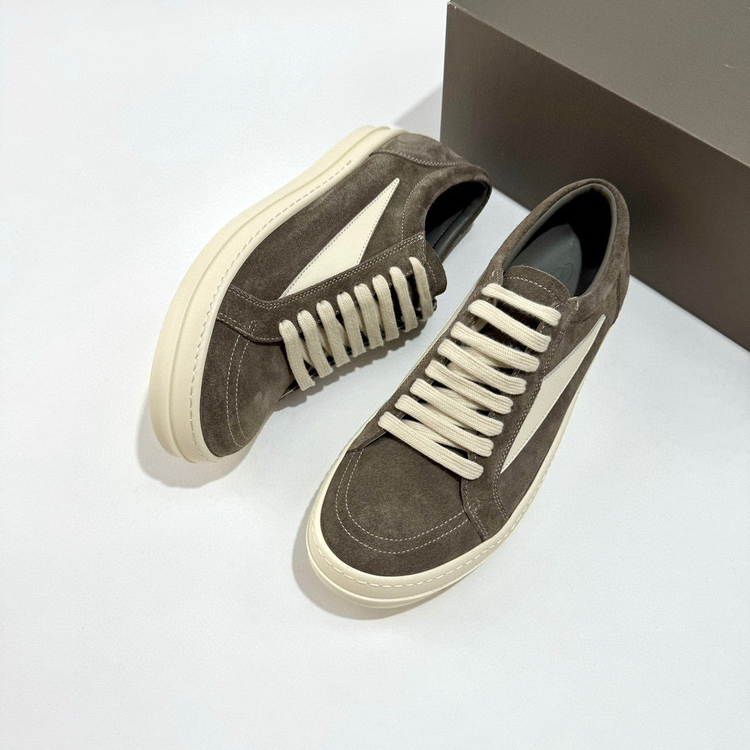 أحذية بنية ورمادية كريمية