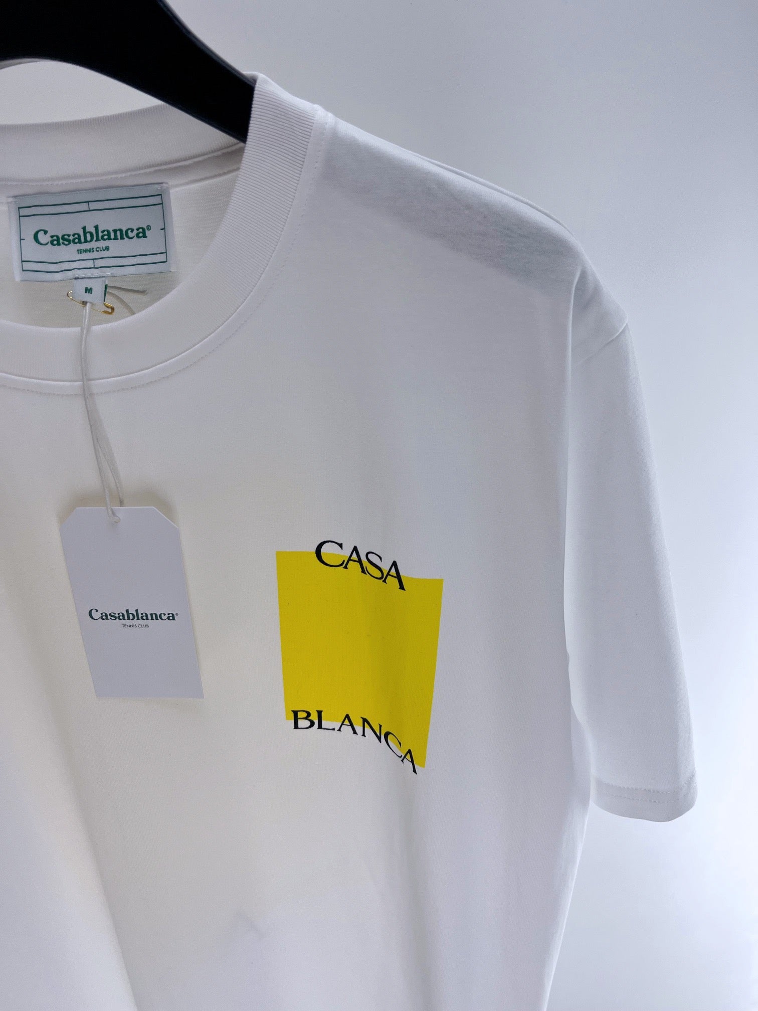 weißes T-Shirt