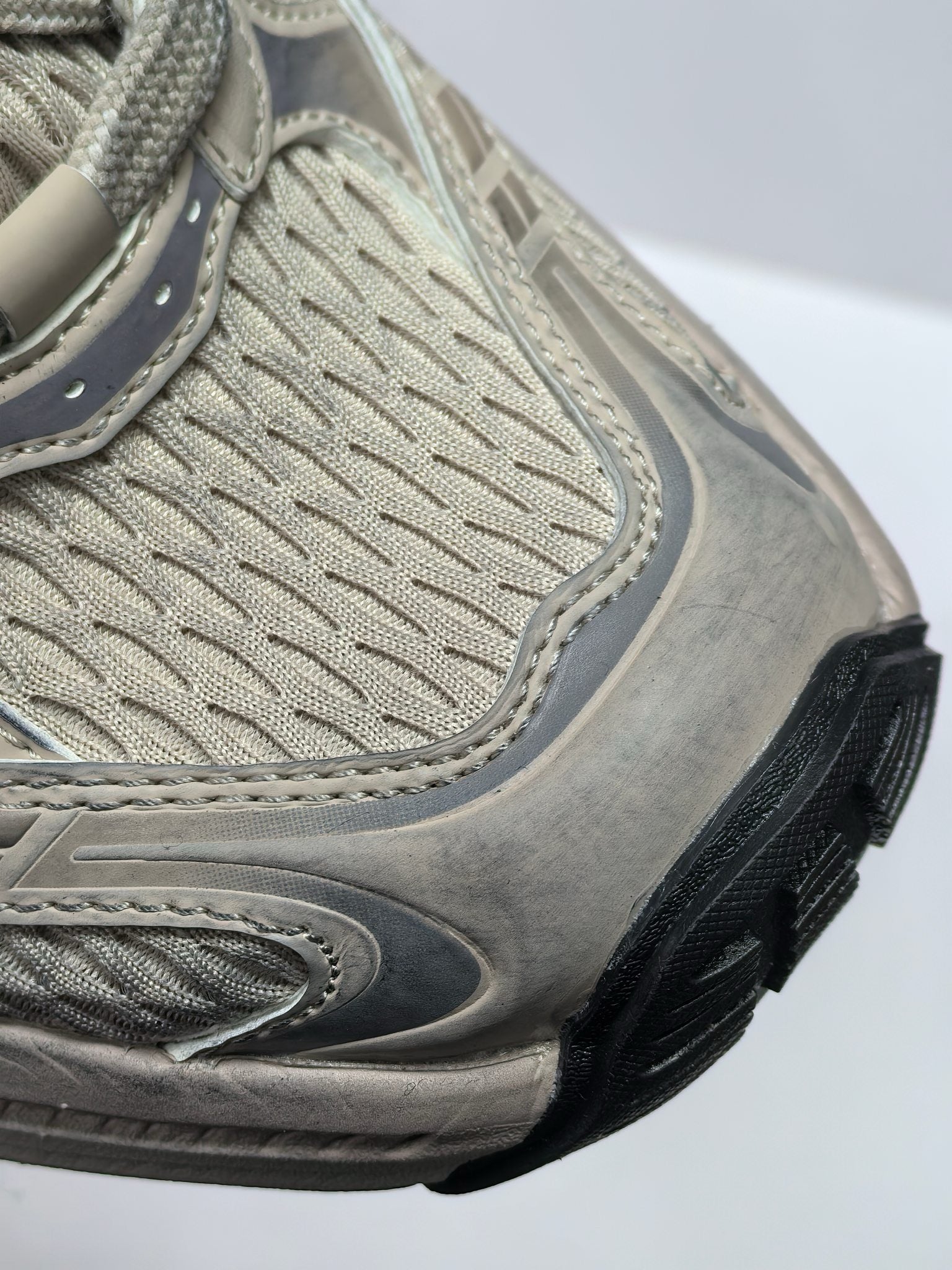 Mehrfarbige Schuhe