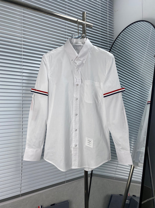 سترة متعددة الألوان