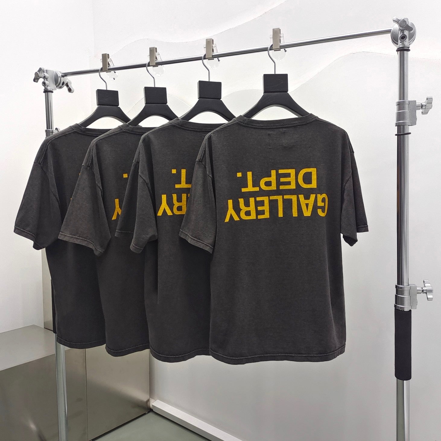 Schwarzes T-Shirt