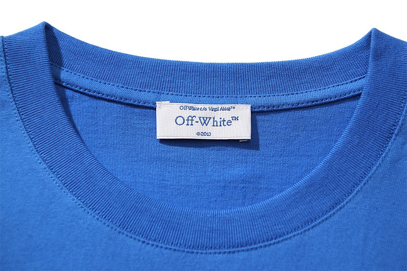 Camiseta azul y negra