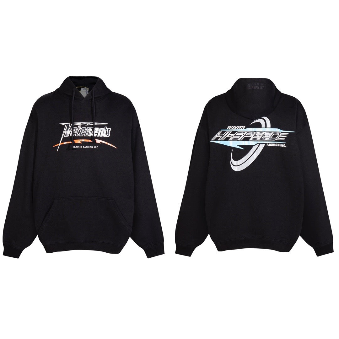 Schwarzer Hoodie