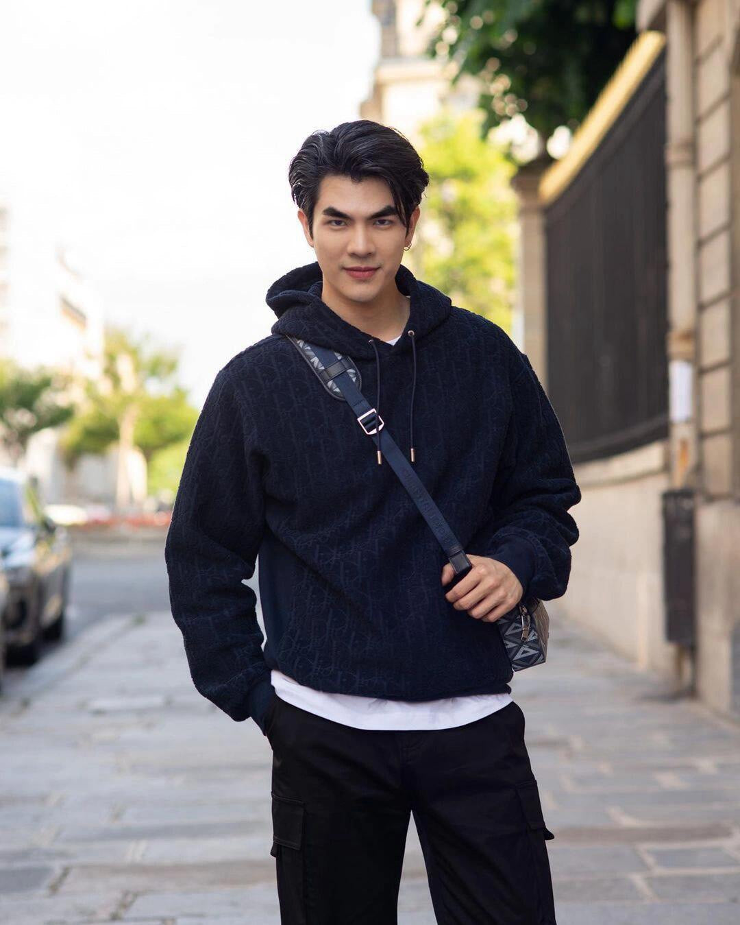 Black and White Hoodie - FashionHype.xyz