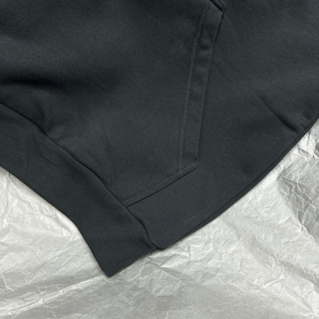 Schwarzer Hoodie