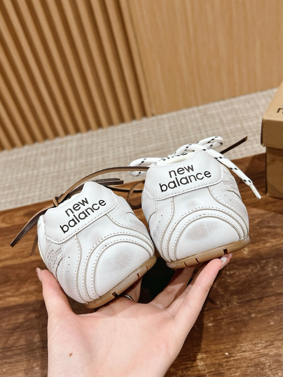 Mehrfarbige Schuhe