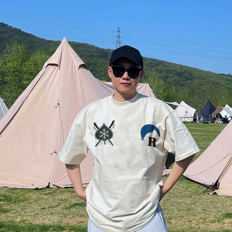 weißes T-Shirt
