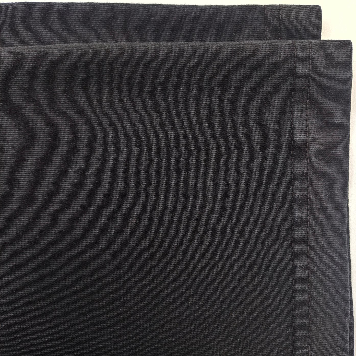 Schwarzes T-Shirt