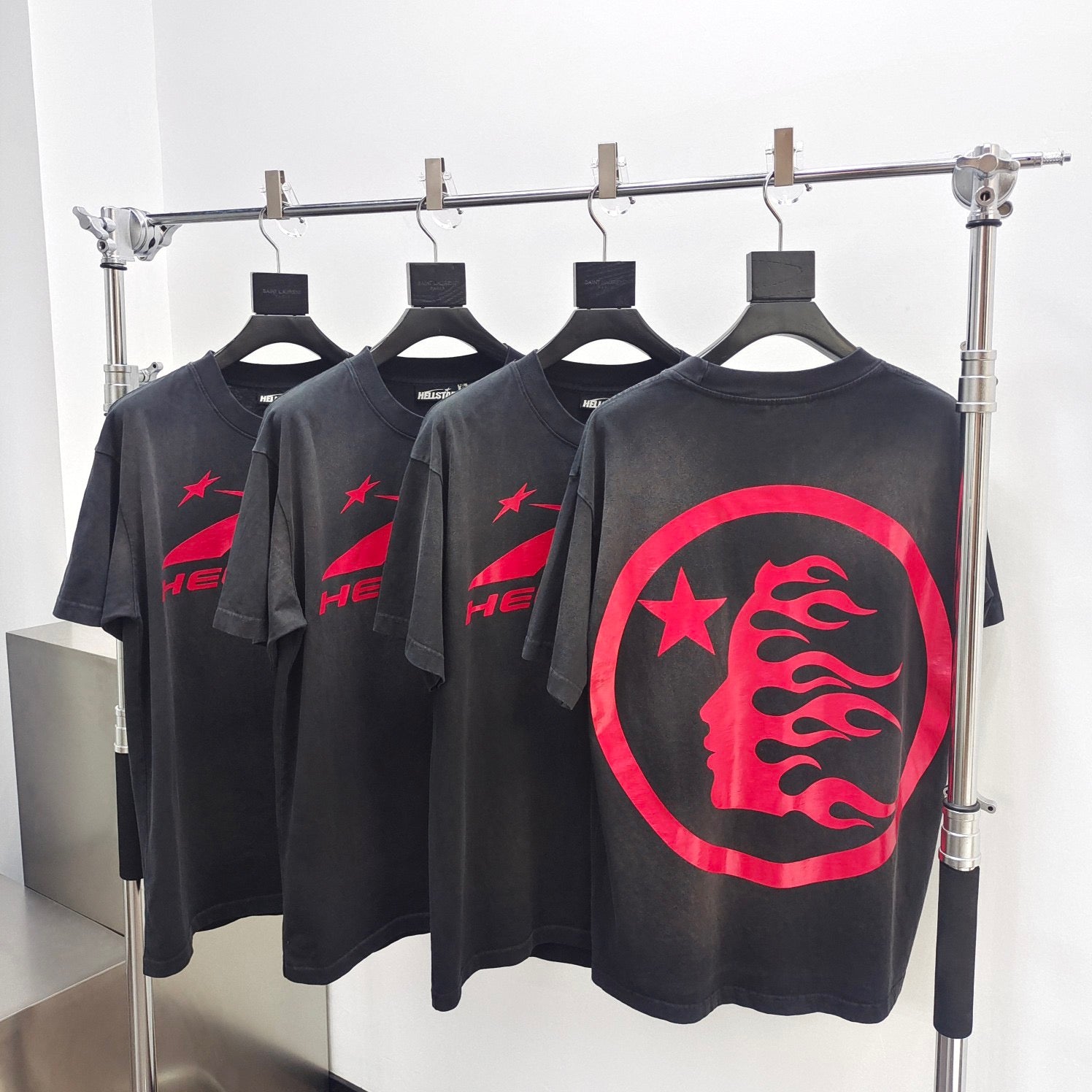 Schwarzes T-Shirt