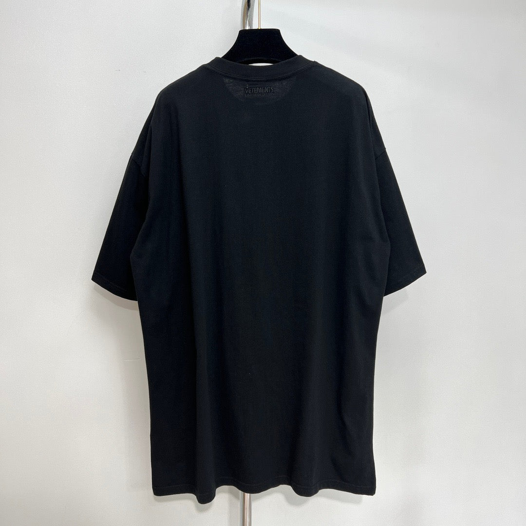 Schwarz-weiße T-Shirts