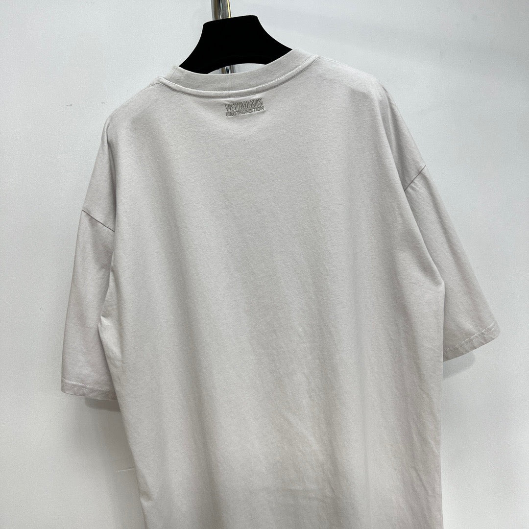 Schwarz-weiße T-Shirts