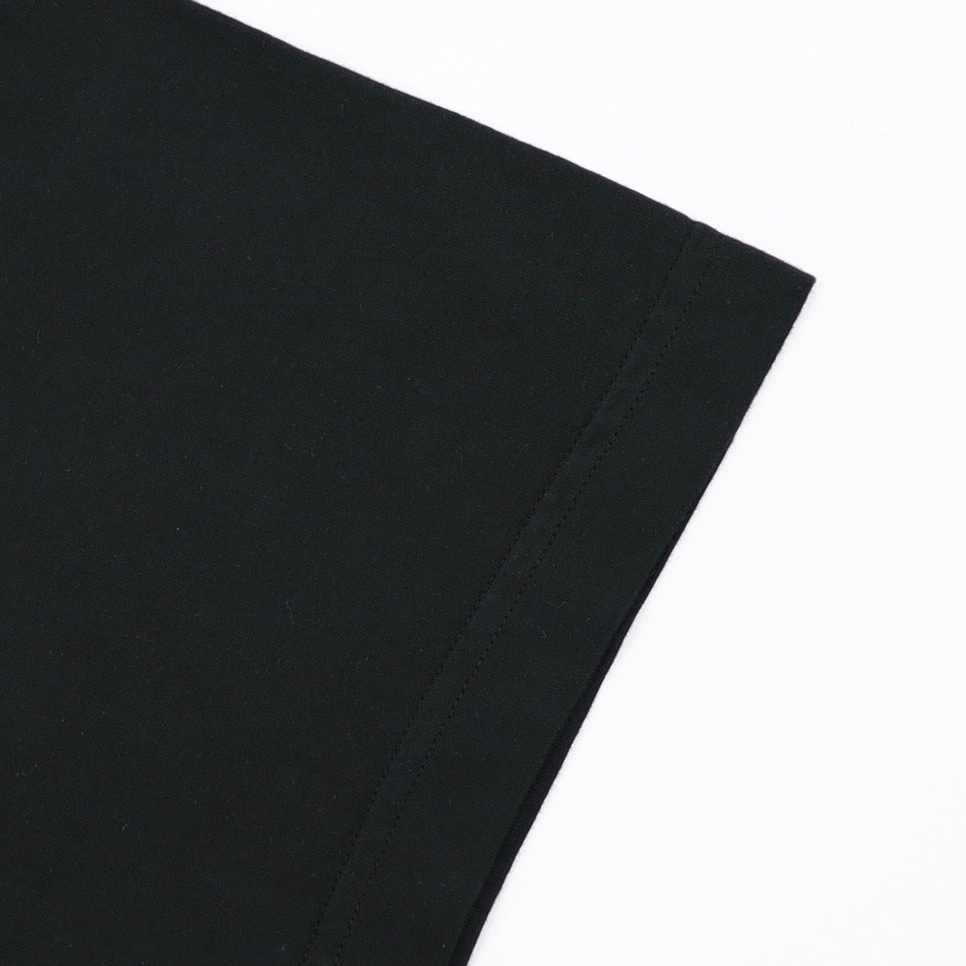 Schwarze T-Shirts