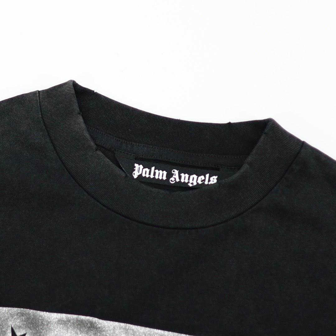 Schwarze T-Shirts