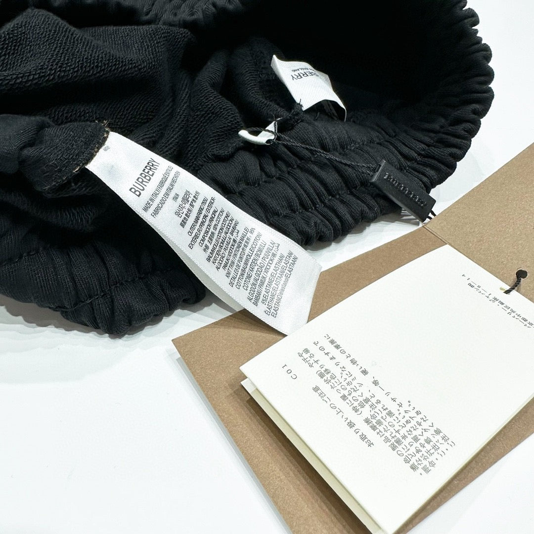 Black Shorts - Size XL - FashionHype.xyz