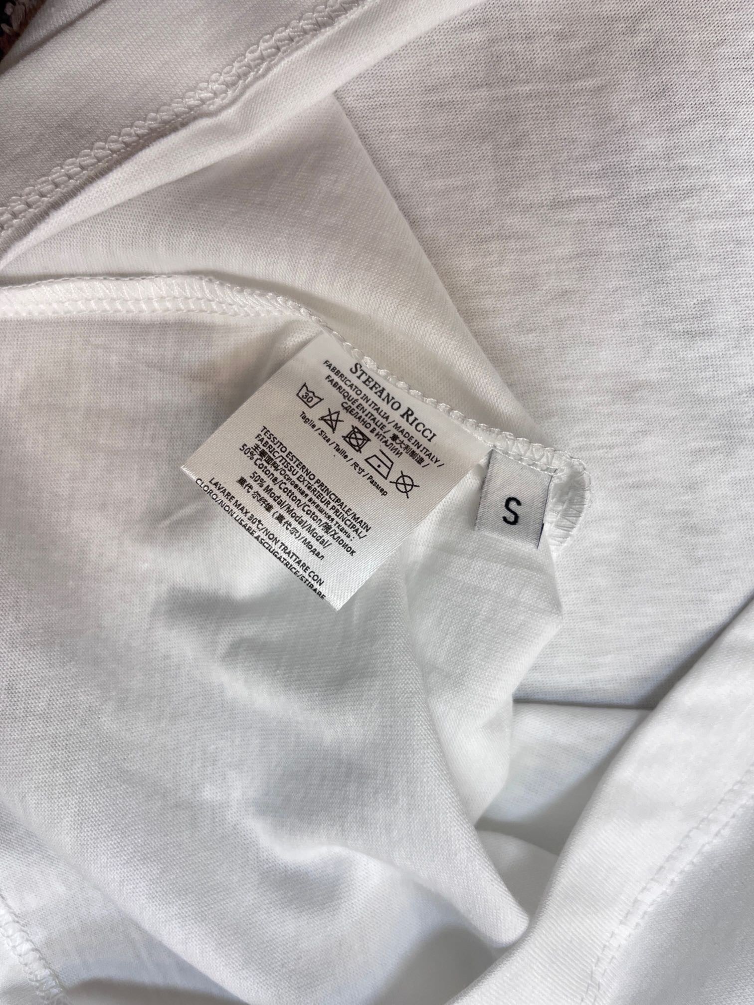 Schwarz-Weiß-T-Shirts
