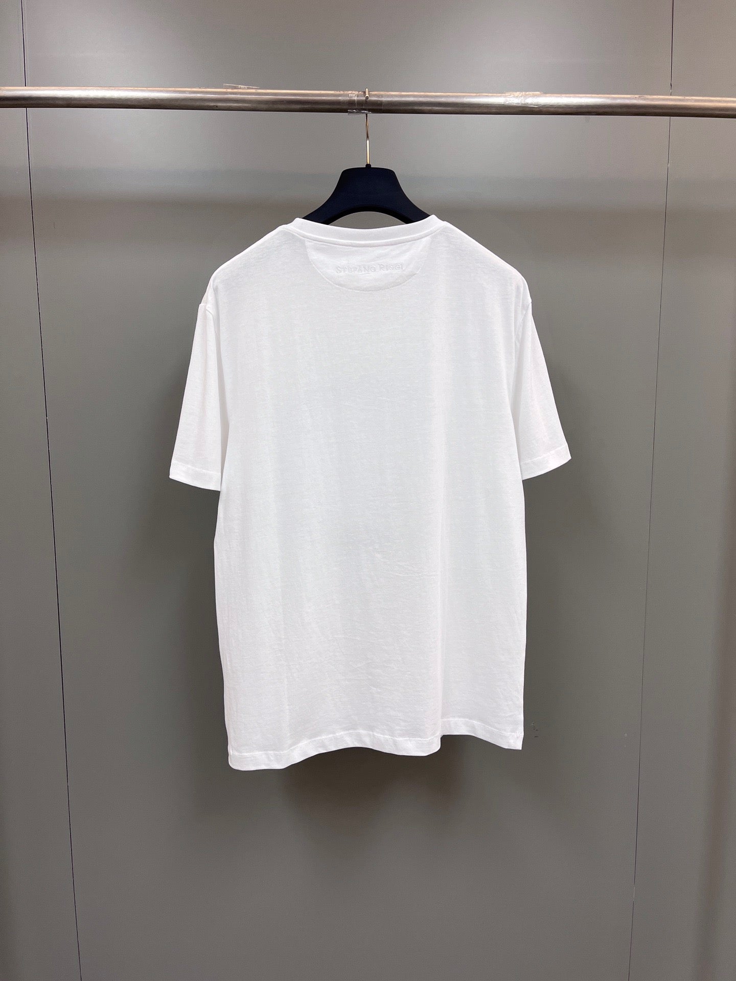 Schwarz-Weiß-T-Shirts