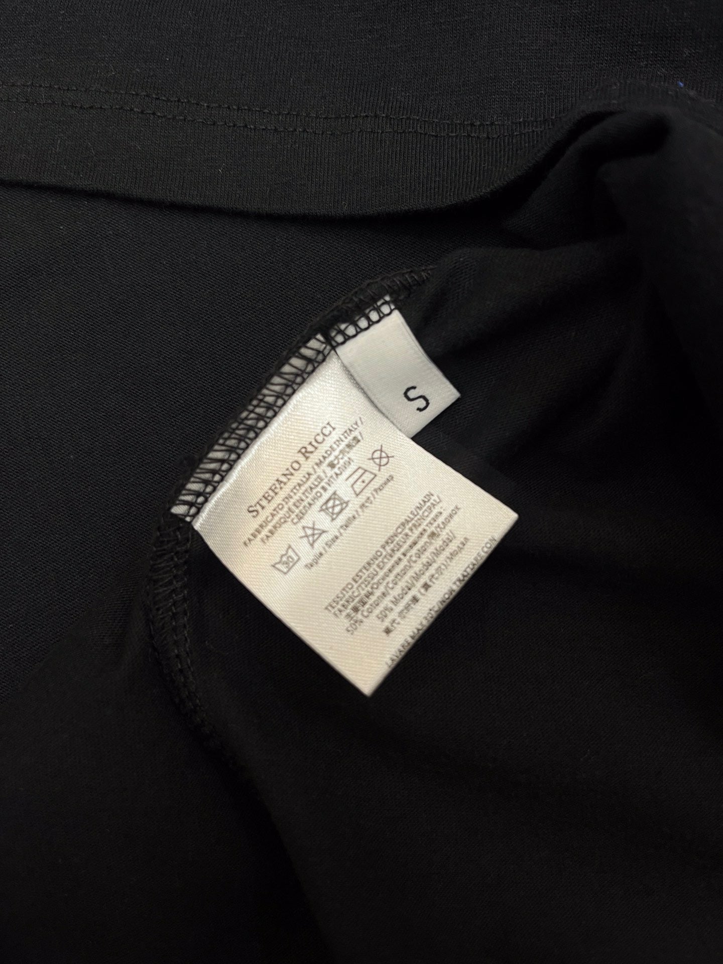 Schwarz-Weiß-T-Shirts