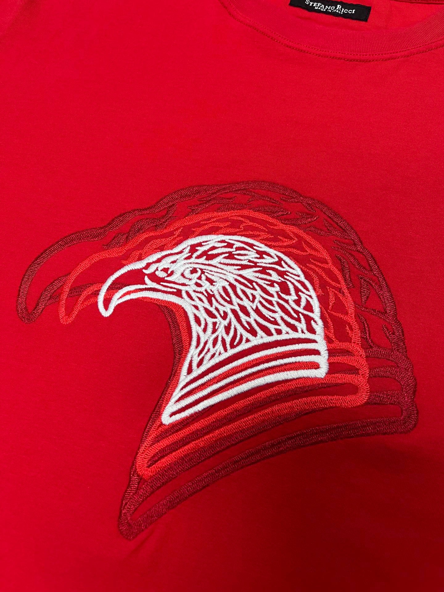 Rote T-Shirts