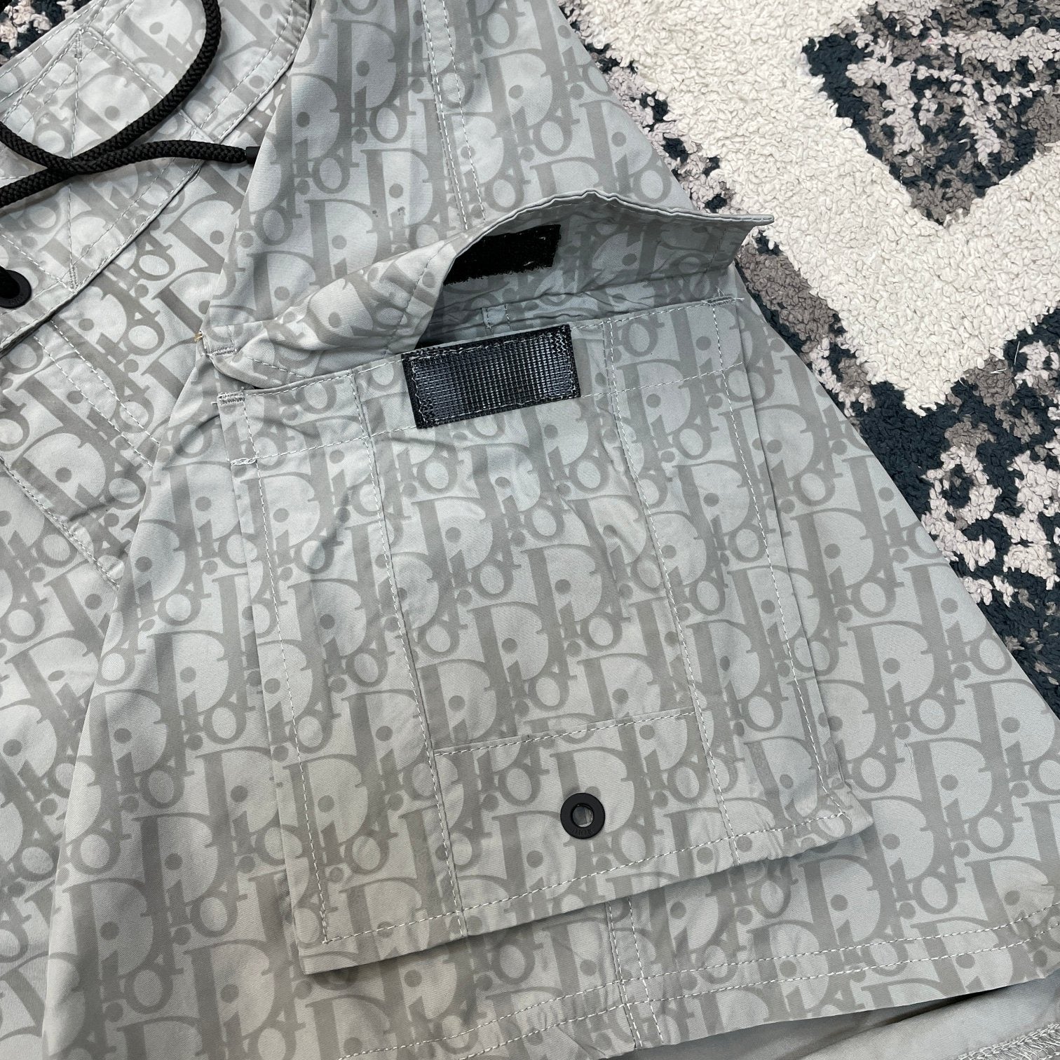 Grey Shorts - Size L - FashionHype.xyz