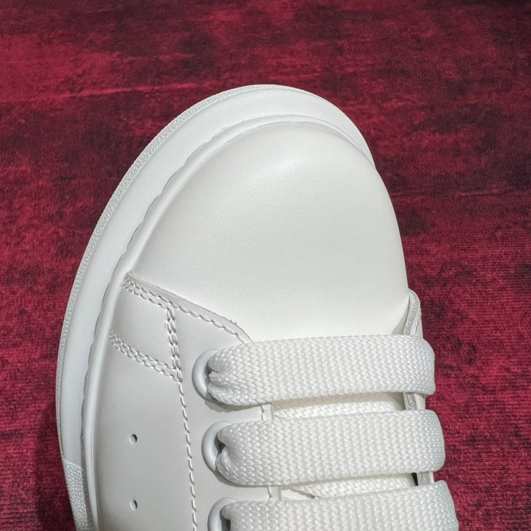 Weiße Schuhe
