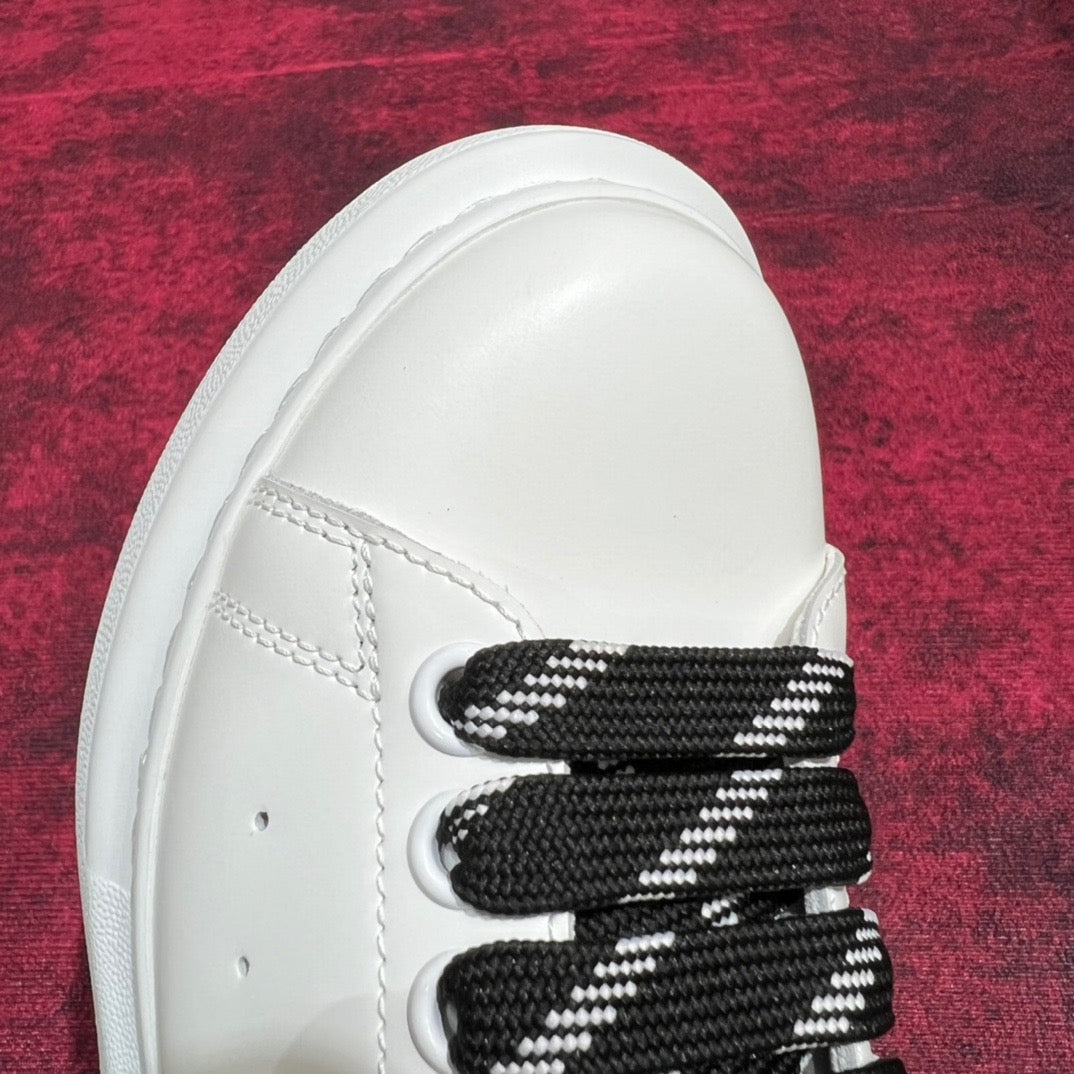 Weiße Schuhe