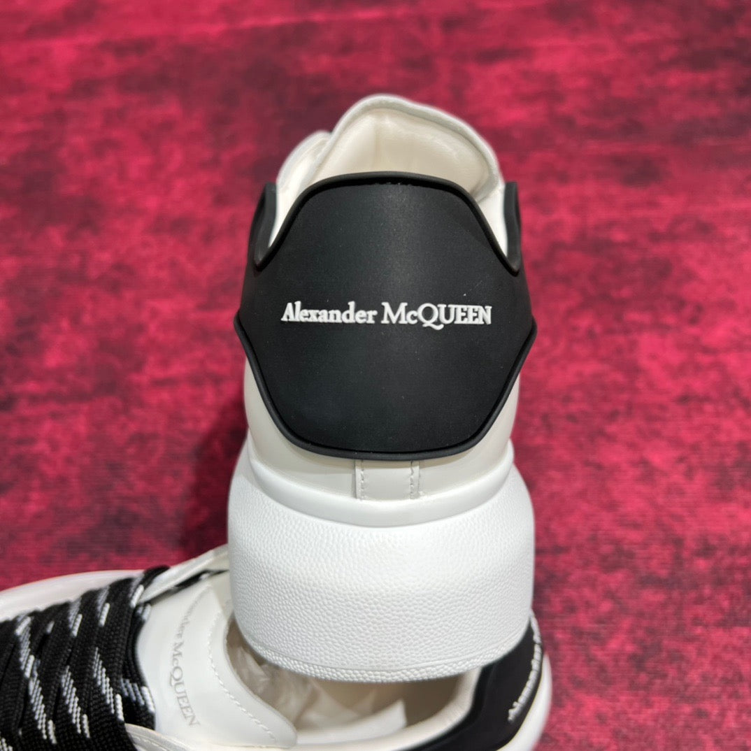 Weiße Schuhe