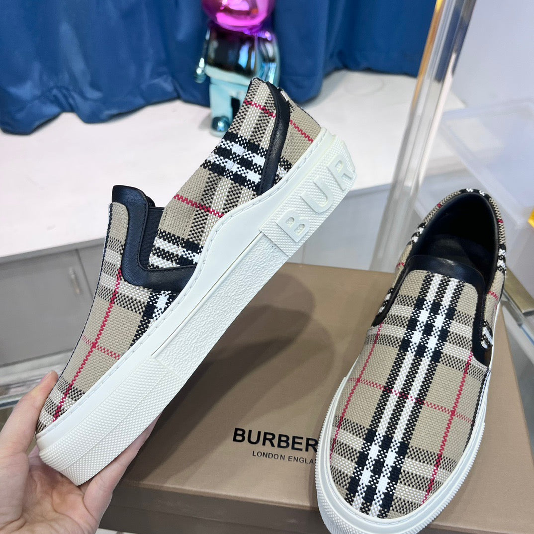Schwarz weiß grau Schuhe
