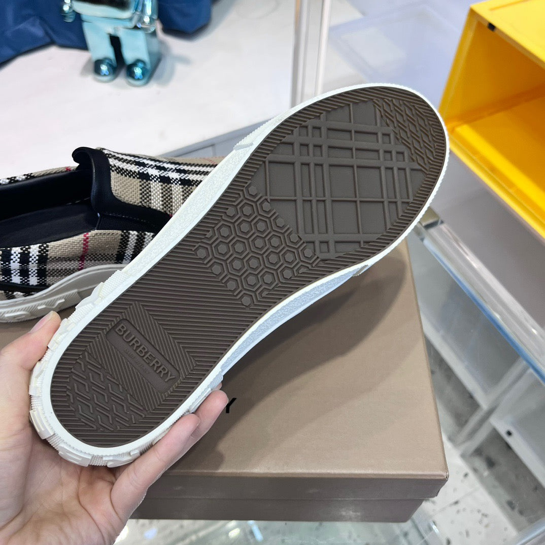 Schwarz weiß grau Schuhe