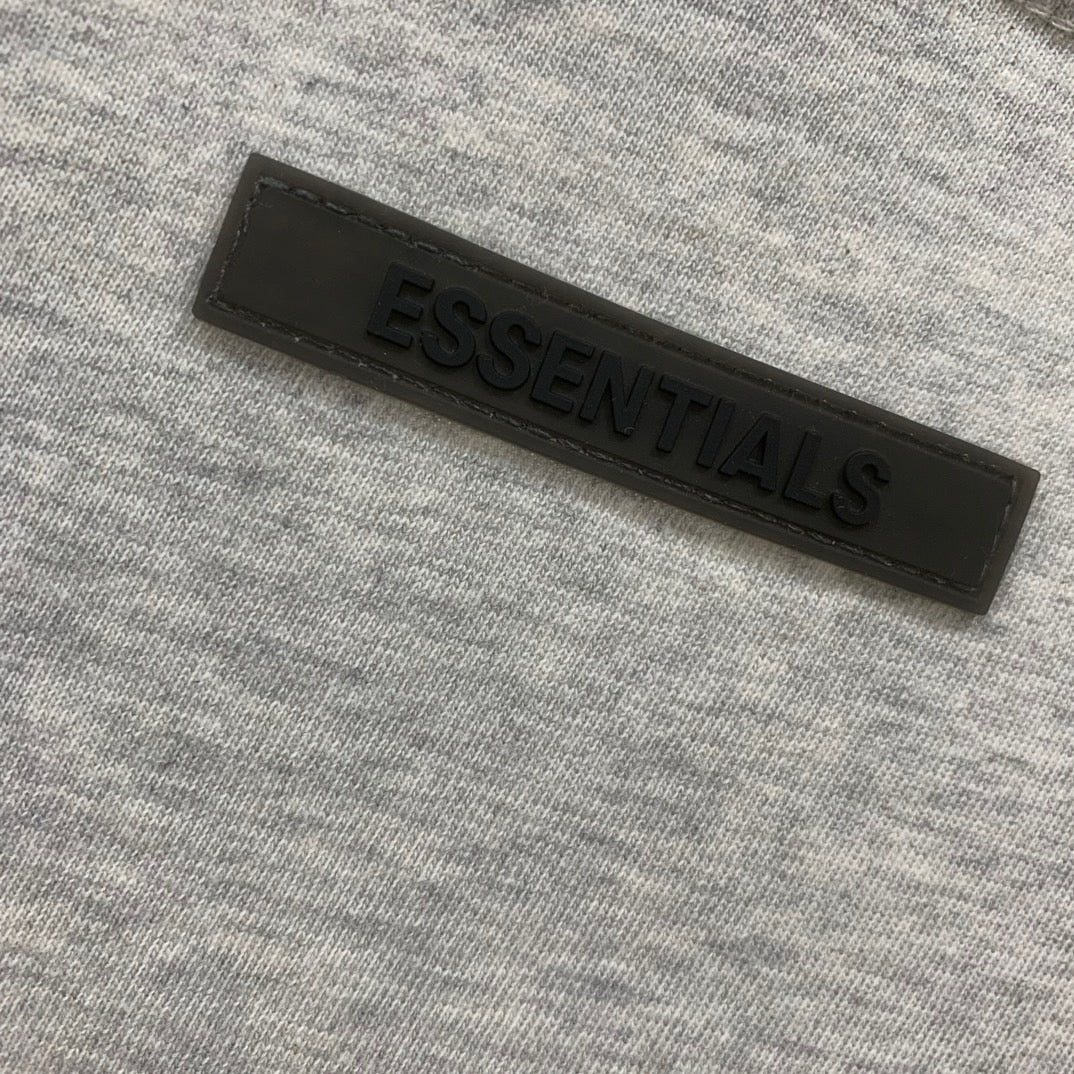 Graue T-Shirts