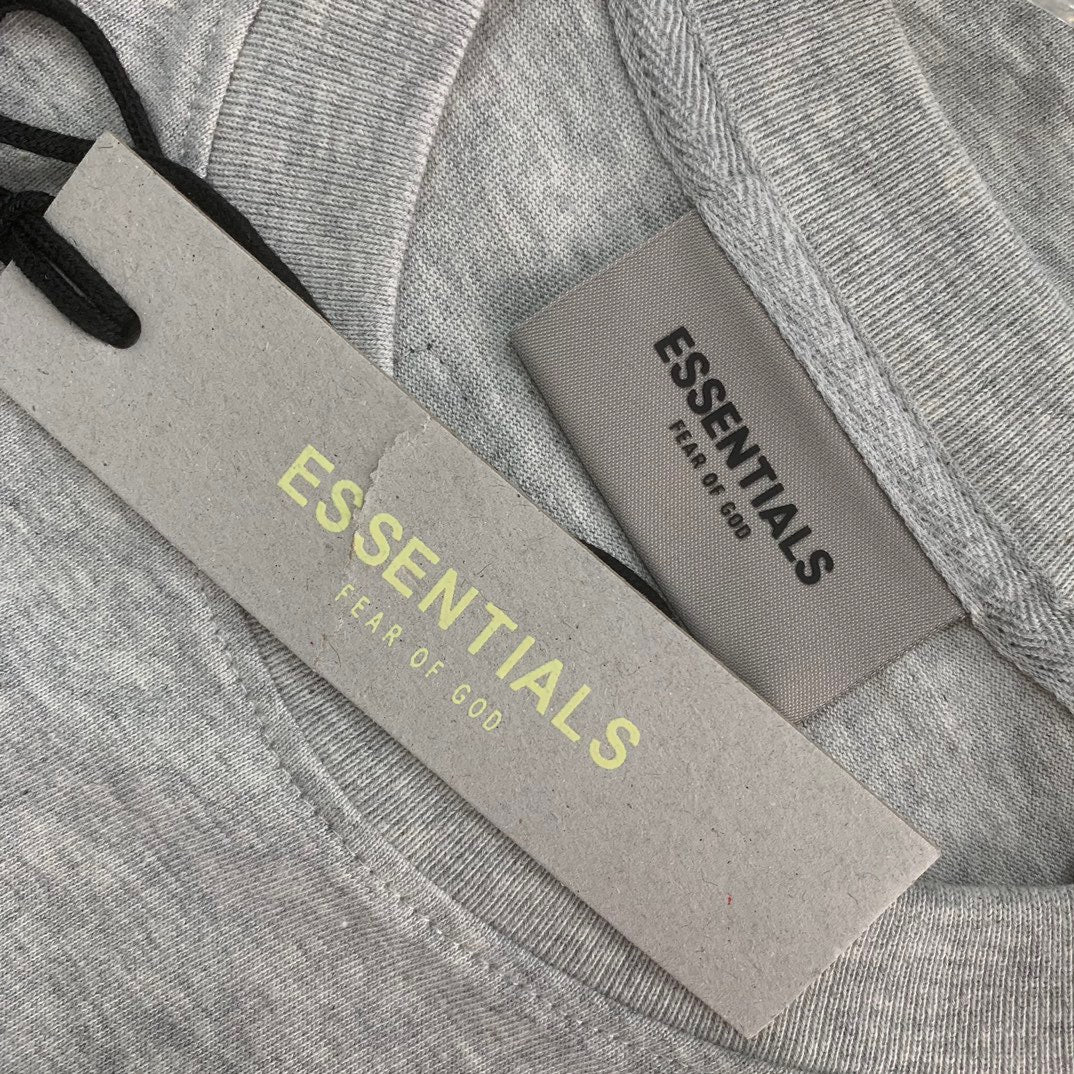 Graue T-Shirts