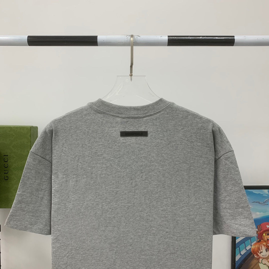 Graue T-Shirts