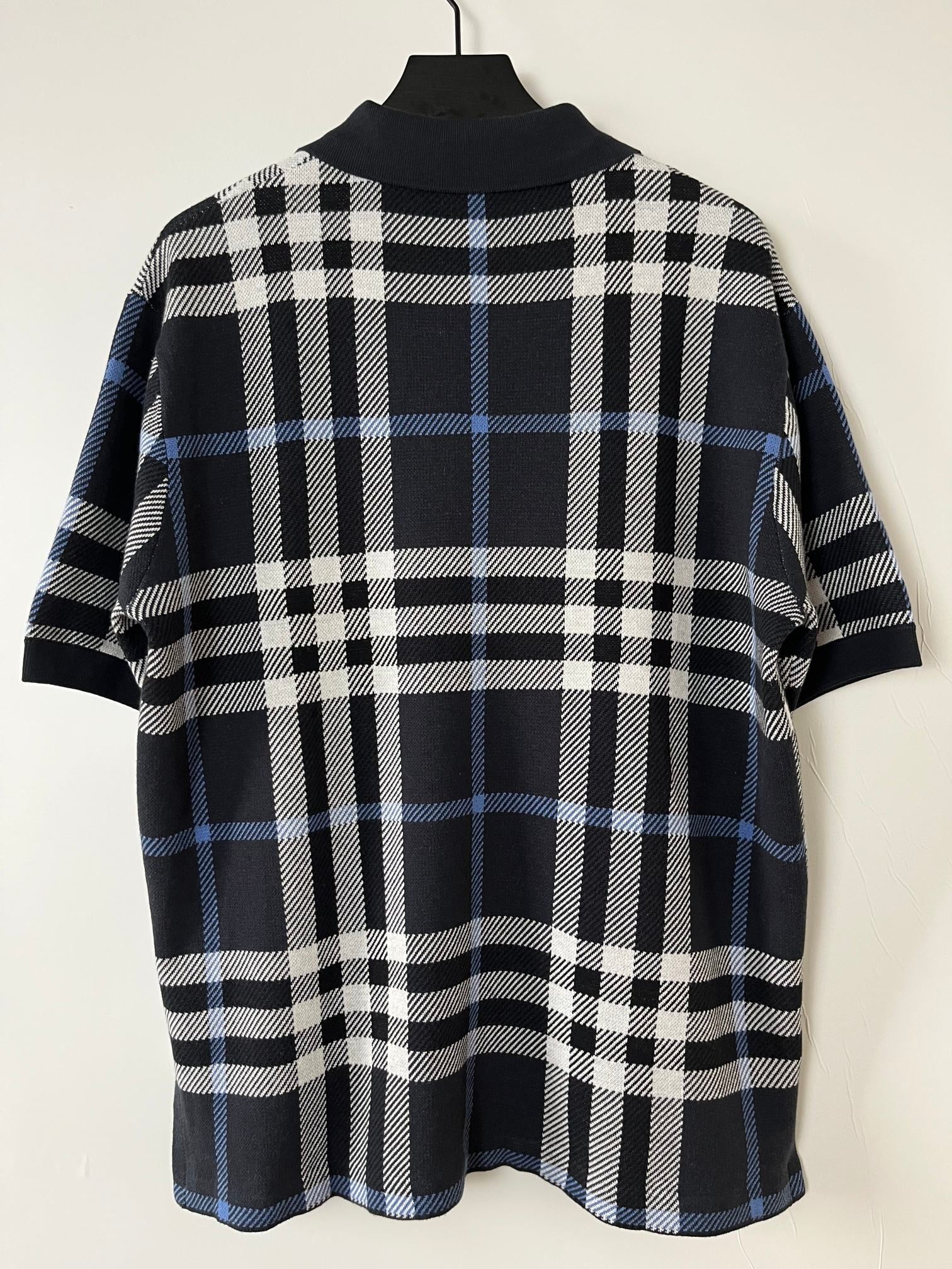 Schwarzgraues Polo