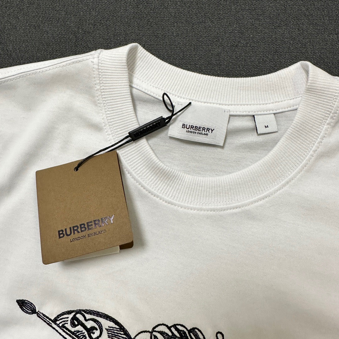 Black and White T-shirts - FashionHype.xyz