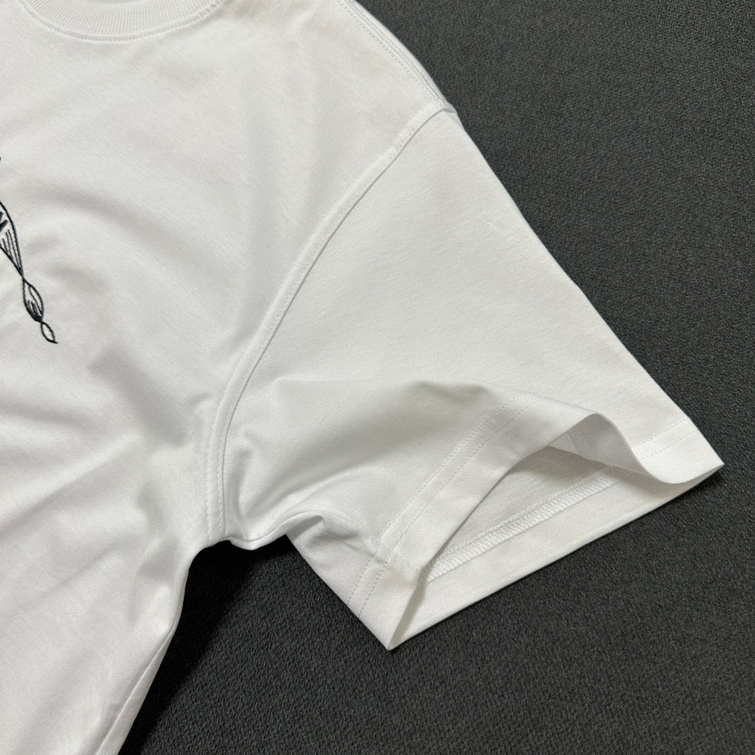 Black and White T-shirts - FashionHype.xyz